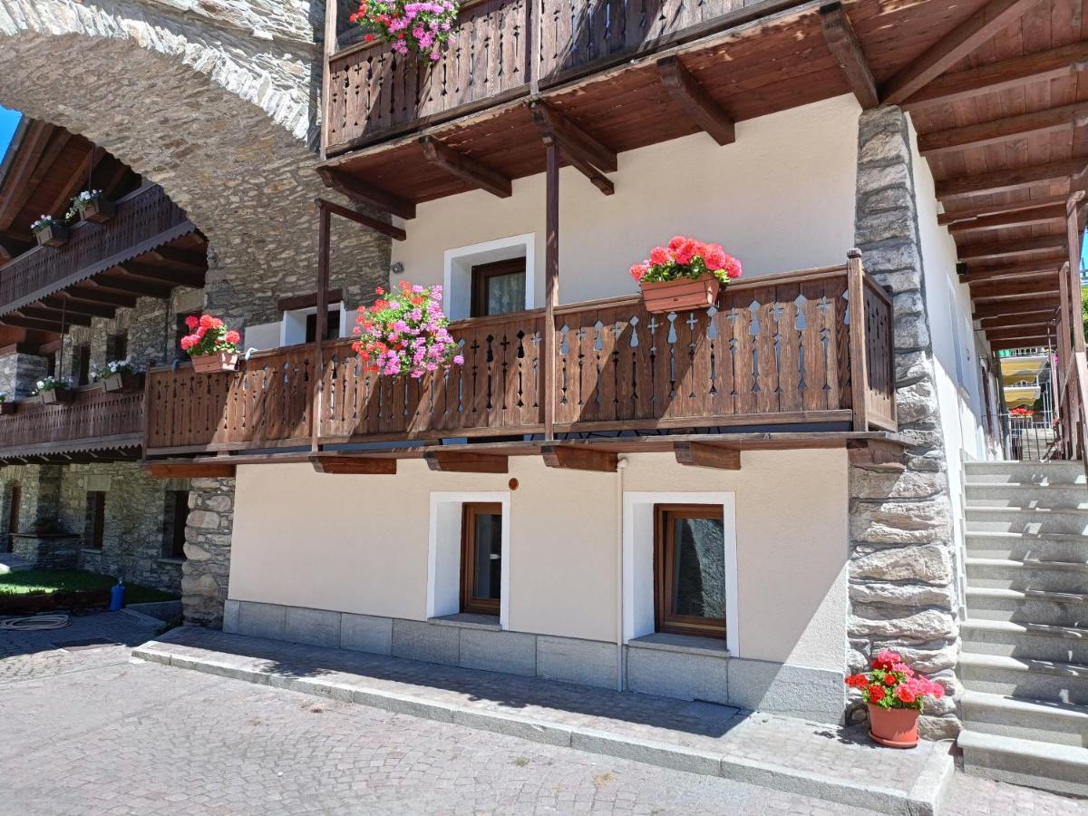 Ferienwohnung Lo Ponton Introd Exterior foto